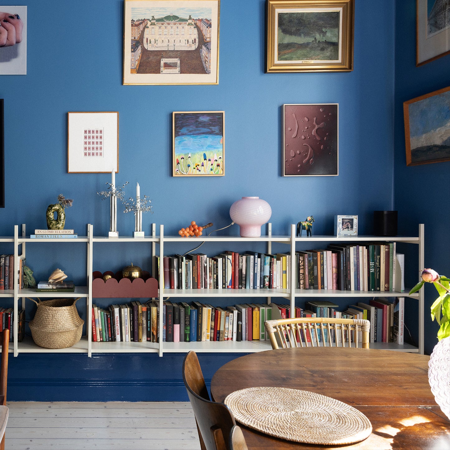 Frida Gustavsson's shelf